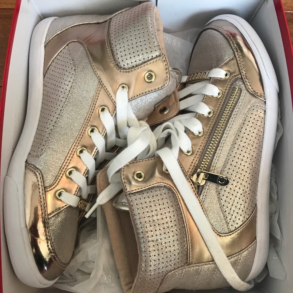 Guess High Top Sneaker